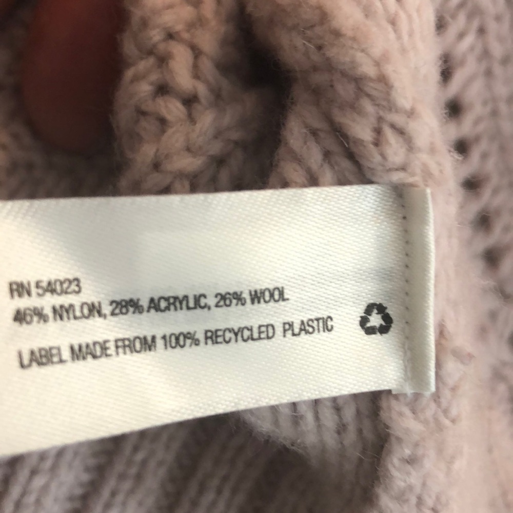 Gap Sweater - Picture 3 of 7